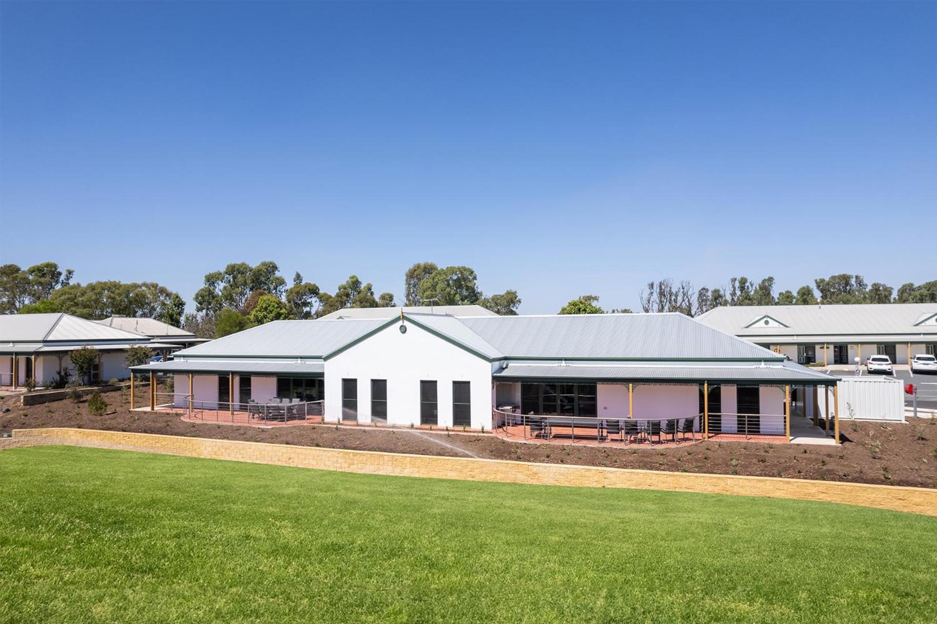 Готель Yarrawonga Mulwala Golf Club Екстер'єр фото The new hospital at Wagga Wagga